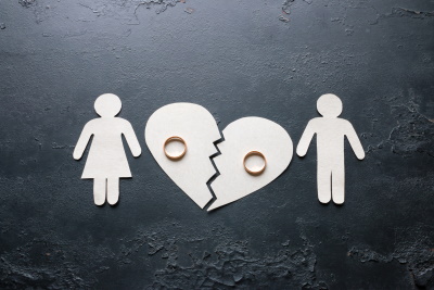 paper women and man near a broken heart - divorce, McGrath Law Firm, Divorce Lawyers, Mt. Pleasant, SC